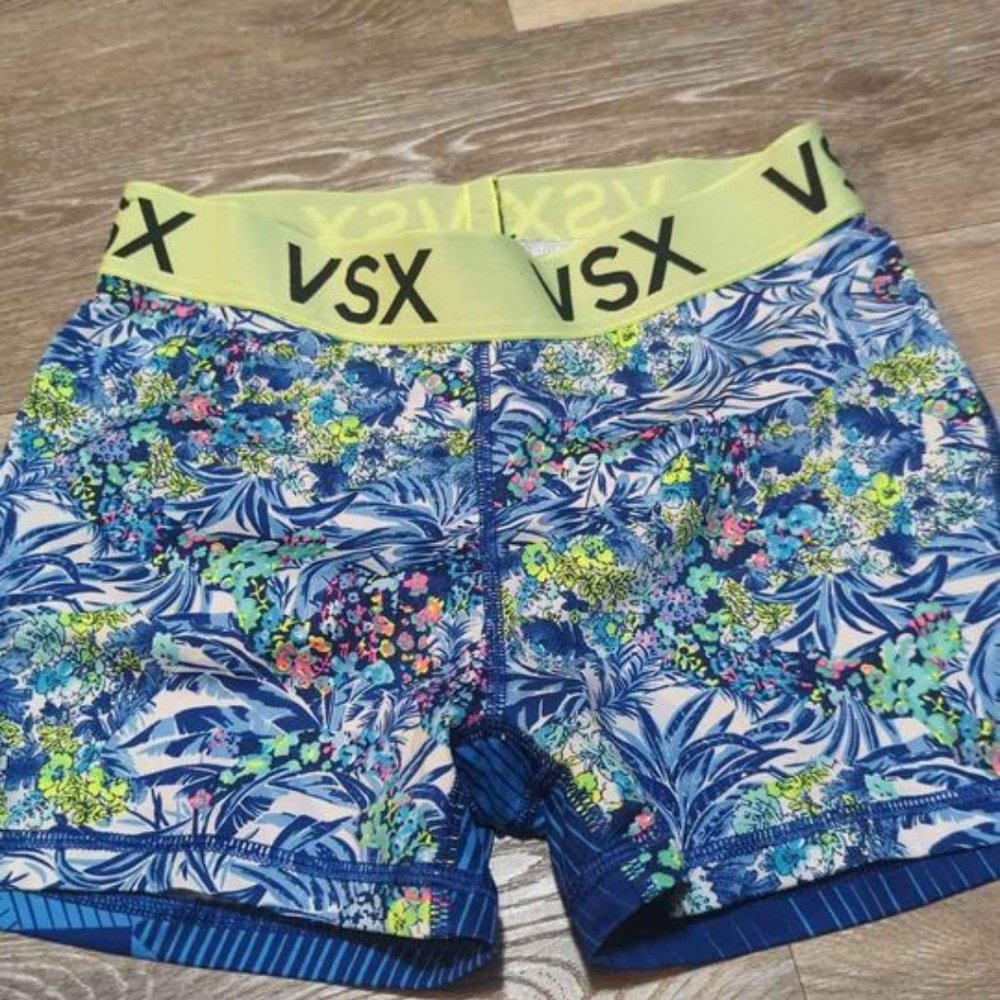 Victoria's Secret VSX SPORT Training Short’s Women’s size small
